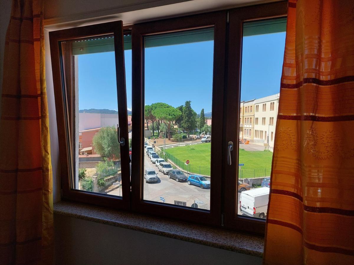 Casa Fois Appartamento Olbia Esterno foto